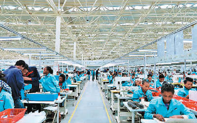 合作的手,越握越緊